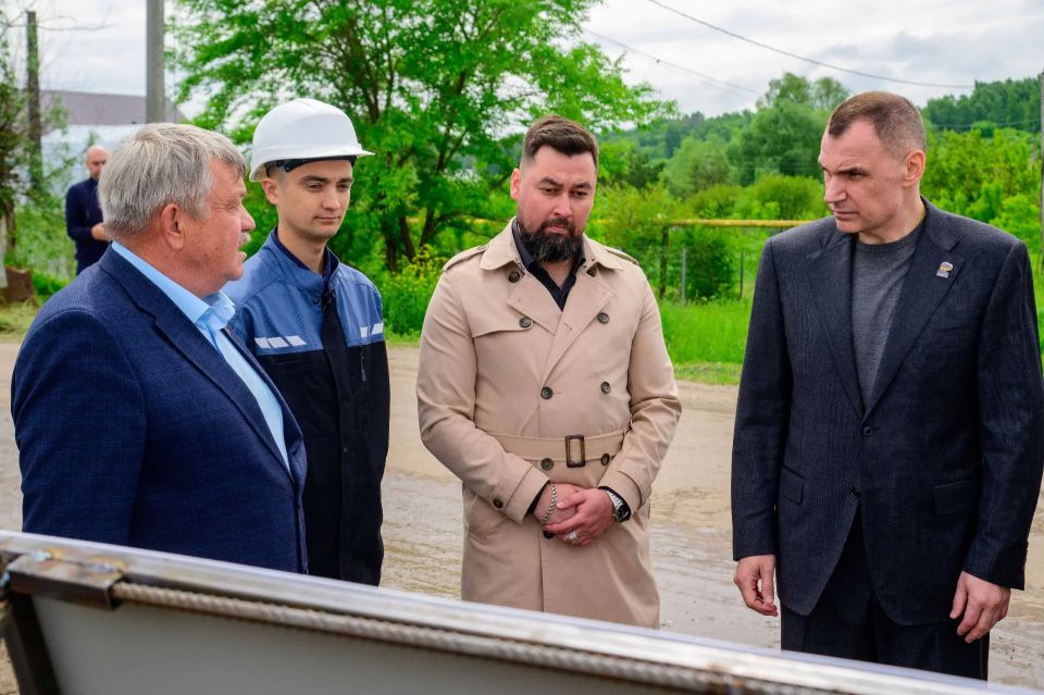 Юрий Зайцев: Во время рабочей поездки в Козьмодемьянск заехал на место проведения работ по модернизации инженерных сетей Юрий Зайцев: Во время рабочей поездки в Козьмодемьянск заехал на место проведения работ по модернизации инженерных сетей