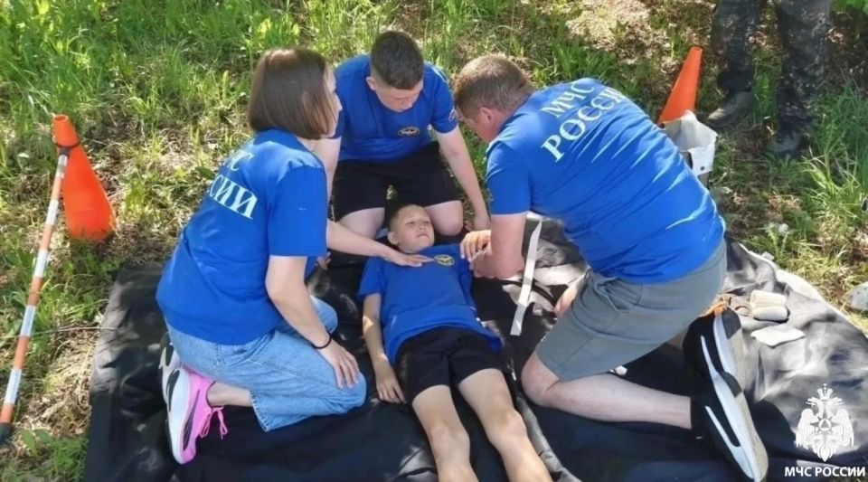 В Сернурском муниципальном округе стартовал первый этап Всероссийской игры «Семейная зарница» В Сернурском муниципальном округе стартовал первый этап Всероссийской игры «Семейная зарница»