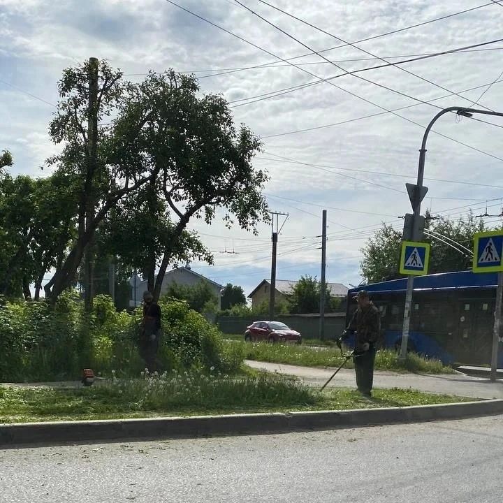 Работа продолжается и в выходные дни Работа продолжается и в выходные дни