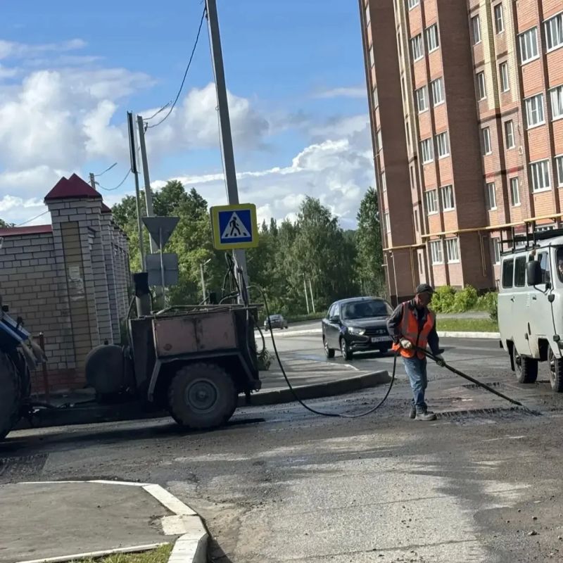 Работа продолжается и в выходные дни Работа продолжается и в выходные дни
