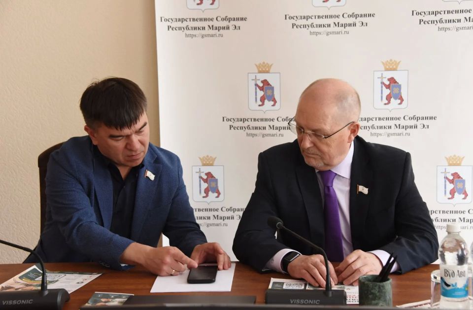 В Госсобрании Марий Эл в День защиты детей дали старт проекту «Аралтыш» - бесплатному чат-боту безопасности детей В Госсобрании Марий Эл в День защиты детей дали старт проекту «Аралтыш» - бесплатному чат-боту безопасности детей