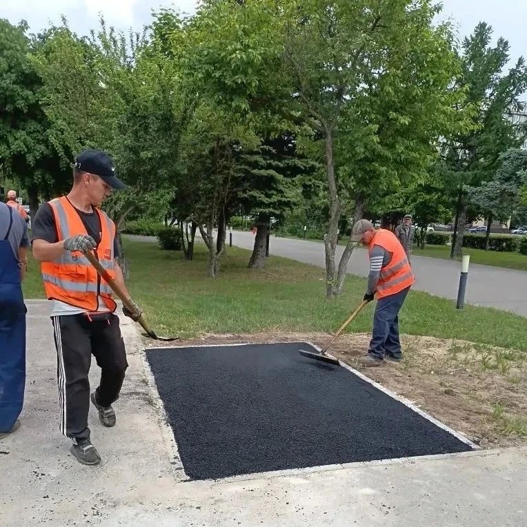 Работа продолжается и в выходные дни Работа продолжается и в выходные дни