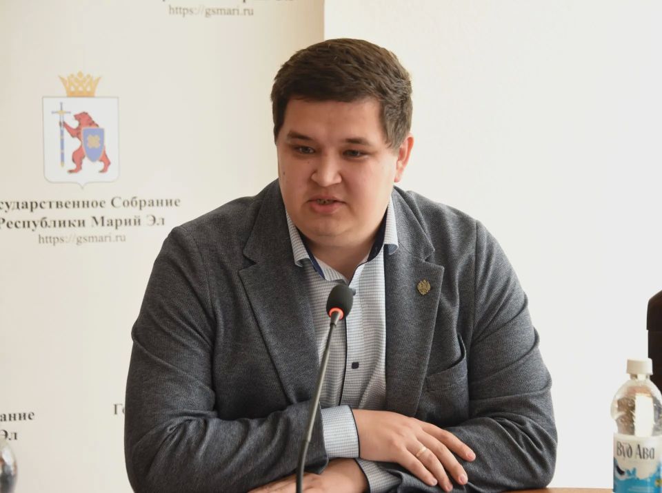 В Госсобрании Марий Эл в День защиты детей дали старт проекту «Аралтыш» - бесплатному чат-боту безопасности детей В Госсобрании Марий Эл в День защиты детей дали старт проекту «Аралтыш» - бесплатному чат-боту безопасности детей