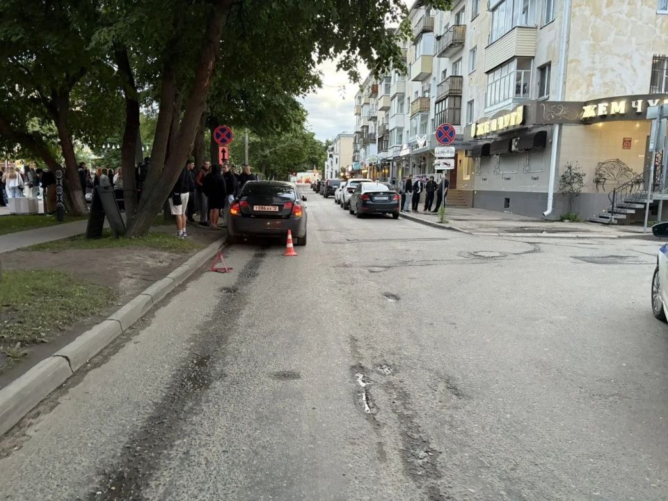 Устанавливаются обстоятельства ДТП в г. Йошкар-Оле