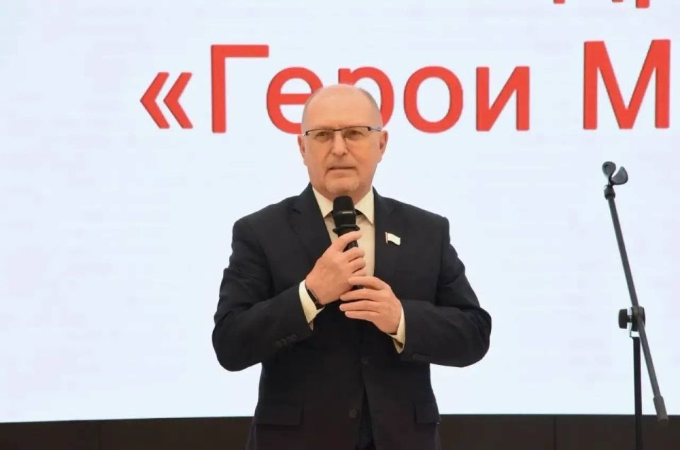 Михаил Васютин поздравил выпускников региональной кадровой программы«Герои Марий Эл. Талешке-влак» Михаил Васютин поздравил выпускников региональной кадровой программы«Герои Марий Эл. Талешке-влак»
