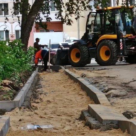Дела городские. На улице Успенская, дорожники АО «Город» приступили к обустройству тротуара Дела городские. На улице Успенская, дорожники АО «Город» приступили к обустройству тротуара