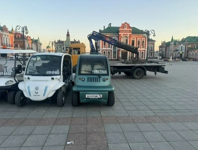 В столице Марий Эл госавтоинспекторы не оставляют без внимания безопасность пешеходов в местах массового нахождения людей В столице Марий Эл госавтоинспекторы не оставляют без внимания безопасность пешеходов в местах массового нахождения людей