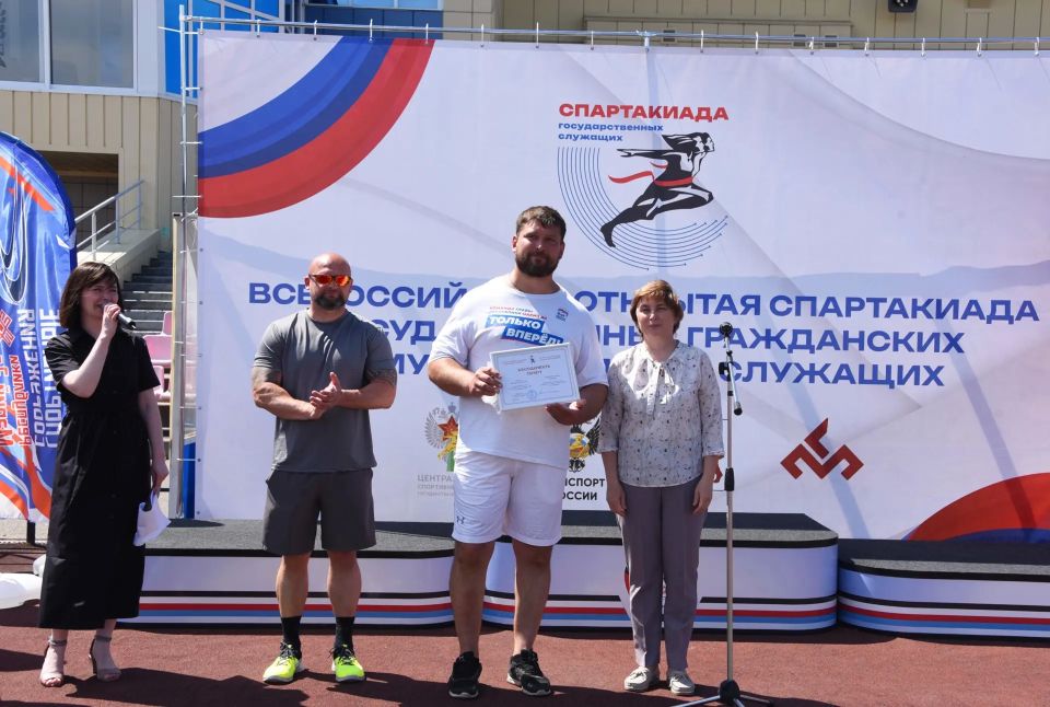 На эмоциях и жилах: перетягивание каната поставило победную точку в Спартакиаде госслужащих Марий Эл На эмоциях и жилах: перетягивание каната поставило победную точку в Спартакиаде госслужащих Марий Эл