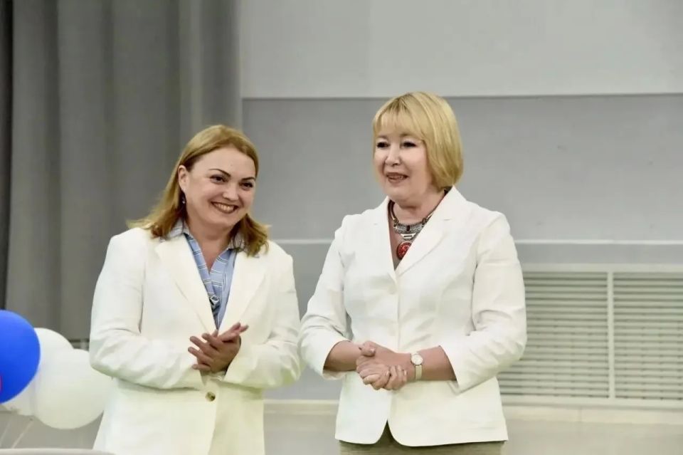 Тепло сердец и музыка единства: по инициативе Ларисы Яковлевой Ассамблея народов России подарила праздник проживающим в доме-интернате «Таир» Тепло сердец и музыка единства: по инициативе Ларисы Яковлевой Ассамблея народов России подарила праздник проживающим в доме-интернате «Таир»