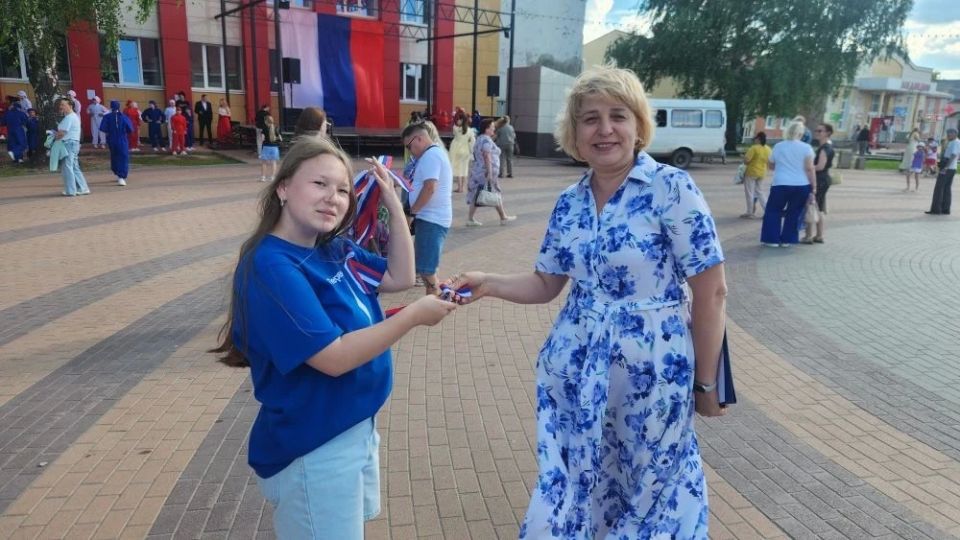 Сегодня в Медведевском районе отмечают День России! Сегодня в Медведевском районе отмечают День России!