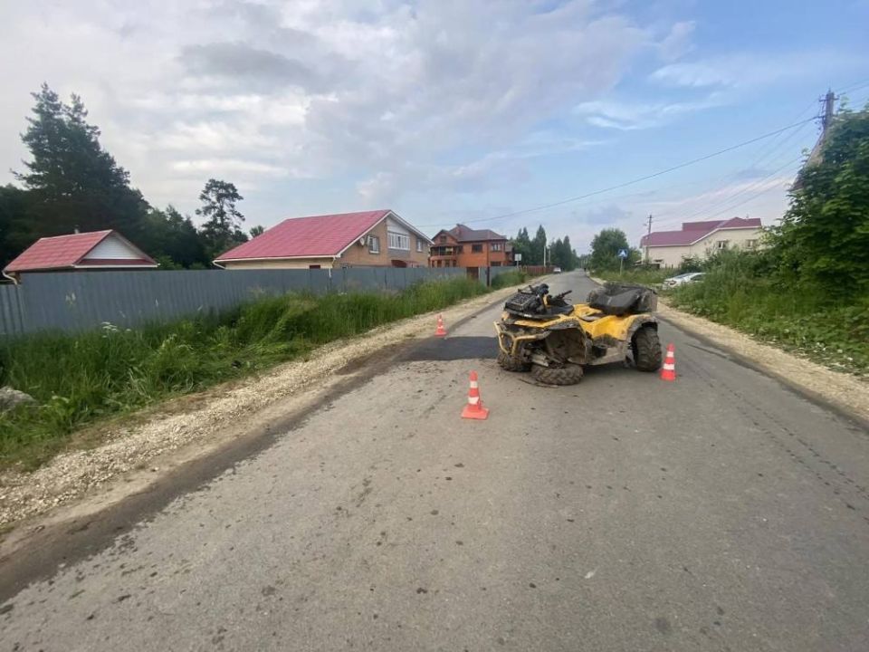 Около 21.00 в Волжском округе на 1 км автодороги Полевая — Ильнетуры 48-летний мужчина, управляя автомашиной Лада Гранта, по предварительным данным, не выбрал безопасную скорость движения, не справился с управлением и... Около 21.00 в Волжском округе на 1 км автодороги Полевая — Ильнетуры 48-летний мужчина, управляя автомашиной Лада Гранта, по предварительным данным, не выбрал безопасную скорость движения, не справился с управлением и...