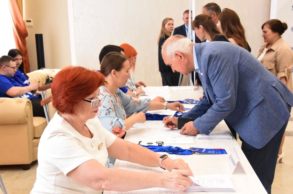 Депутаты Государственного Собрания – члены фракции партии «Единая Россия» приняли участие в XXXVI региональной партийной конференции Депутаты Государственного Собрания – члены фракции партии «Единая Россия» приняли участие в XXXVI региональной партийной конференции