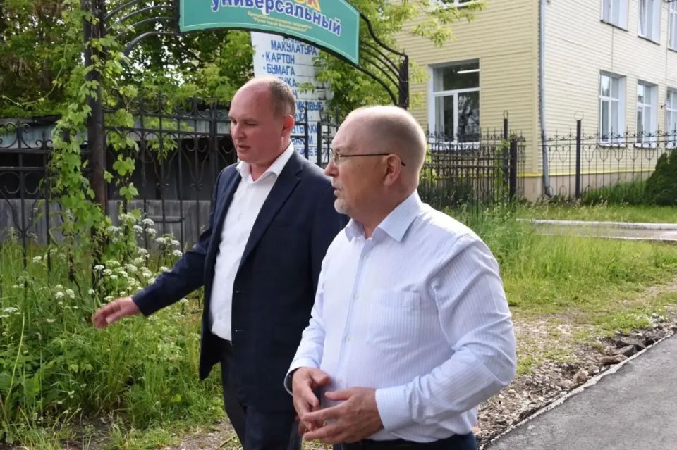 Михаил Васютин провел встречу с жителями Горномарийского района по реализации проекта «Инициативы жителей» Михаил Васютин провел встречу с жителями Горномарийского района по реализации проекта «Инициативы жителей»