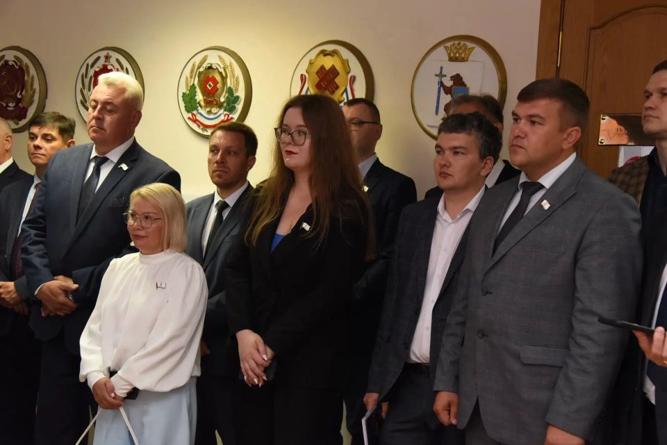 В Госсобрании открылась фотовыставка гуманитарной миссии Народного фронта «Всё для Победы» В Госсобрании открылась фотовыставка гуманитарной миссии Народного фронта «Всё для Победы»