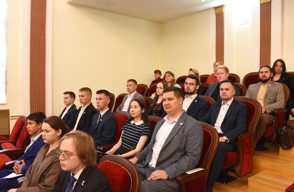 Шестнадцатая сессия парламента: региональные законы приведены в соответствие с федеральным законодательством Шестнадцатая сессия парламента: региональные законы приведены в соответствие с федеральным законодательством