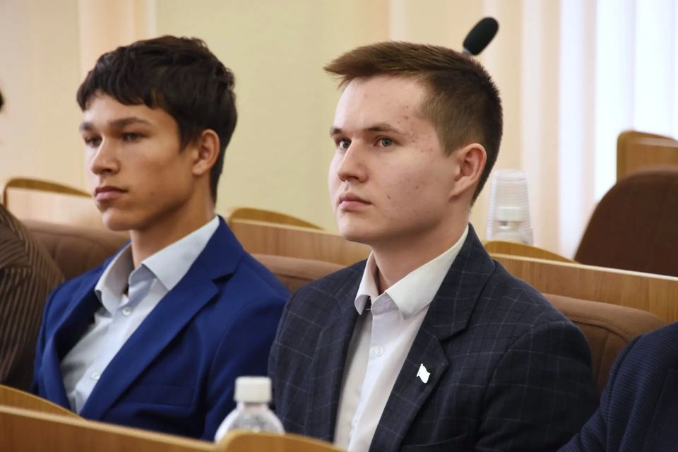 Молодежный парламент Марий Эл: от обсуждений – к реальным решениям Молодежный парламент Марий Эл: от обсуждений – к реальным решениям