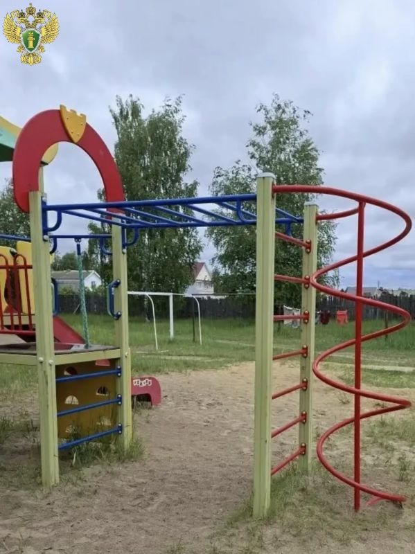 После вмешательства прокуратуры отремонтирована детская площадка в п. Сурок