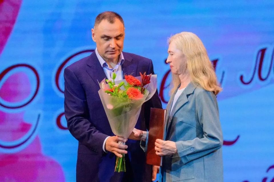Больницы Марий Эл получат новое оснащение в рамках Народной программы партии «Единая Россия» и нацпроектов «Семья» и «Продолжительная и активная жизнь» Больницы Марий Эл получат новое оснащение в рамках Народной программы партии «Единая Россия» и нацпроектов «Семья» и «Продолжительная и активная жизнь»
