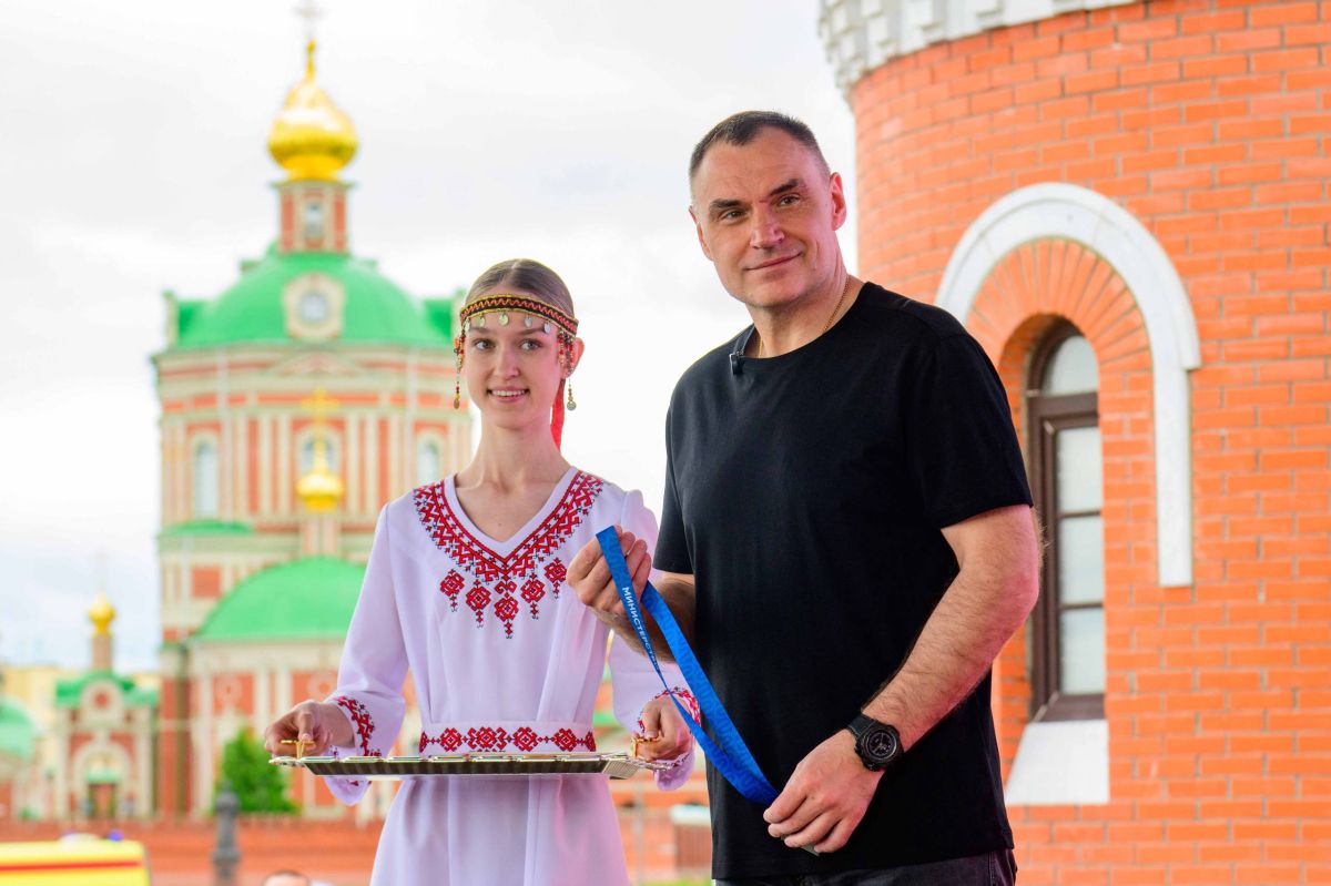 Глава Марий Эл наградил победителей Чемпионата России по триатлону в дисциплине «Триатлон-спринт» Глава Марий Эл наградил победителей Чемпионата России по триатлону в дисциплине «Триатлон-спринт»