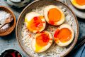 Вкусное путешествие в мир маринованных яиц: простой и быстрый рецепт