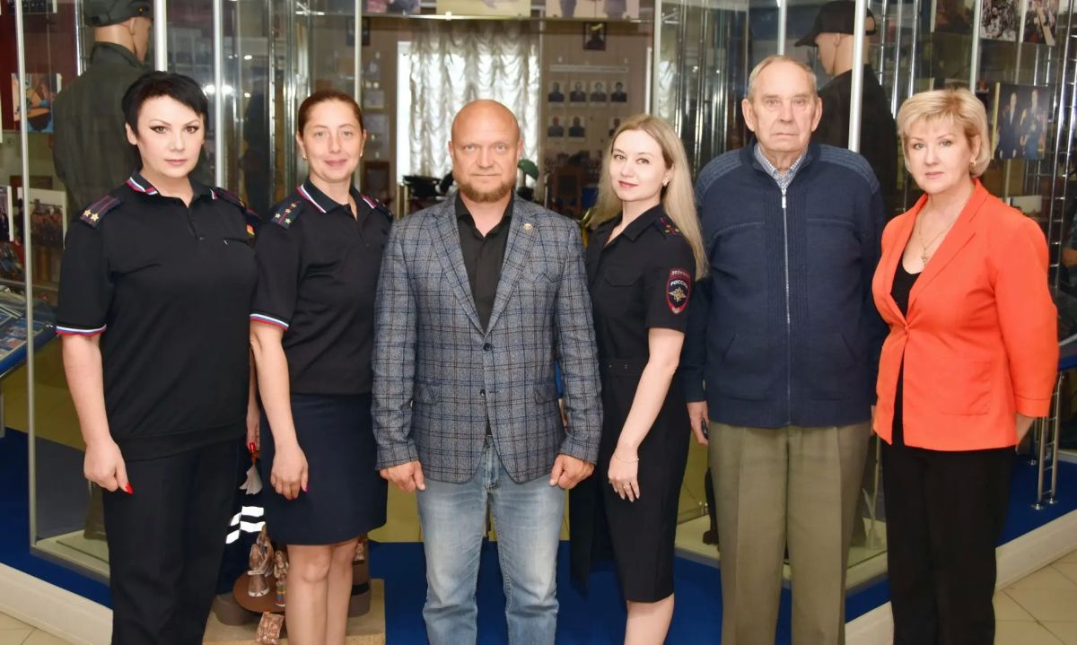 В Марий Эл полицейские и общественники обсудили вопросы взаимодействия в сфере профилактики подростковой преступности В Марий Эл полицейские и общественники обсудили вопросы взаимодействия в сфере профилактики подростковой преступности