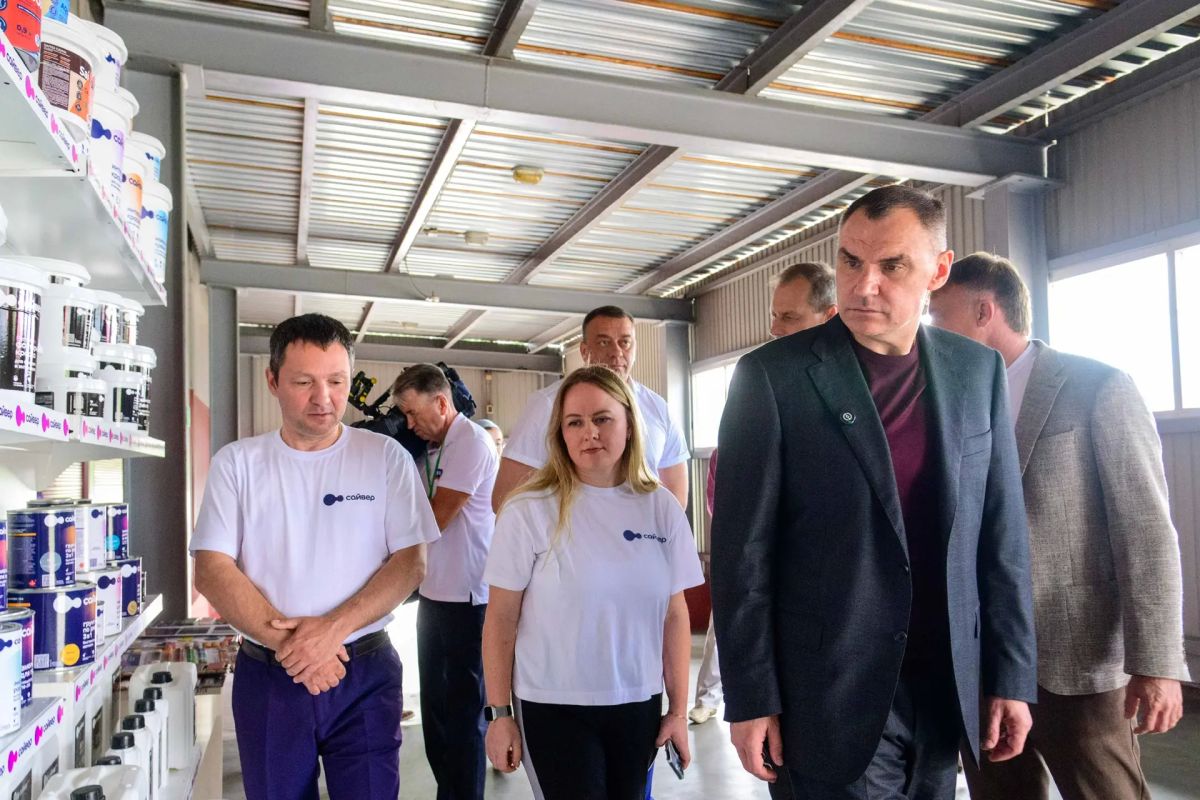 Глава республики оценил производственные мощности Шелангерского химзавода «Сайвер» Глава республики оценил производственные мощности Шелангерского химзавода «Сайвер»