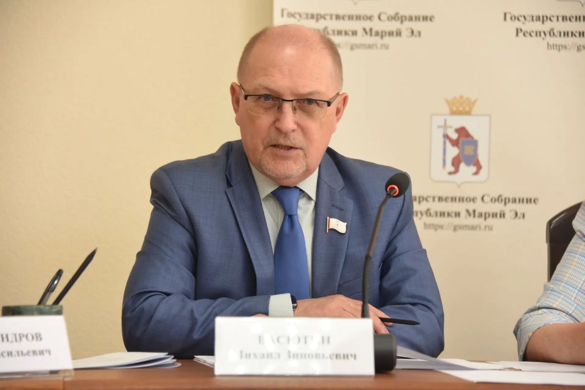 Рабочая группа при Госсобрании поддержала инициативы о Дне Конституции и Гимне Республики Рабочая группа при Госсобрании поддержала инициативы о Дне Конституции и Гимне Республики