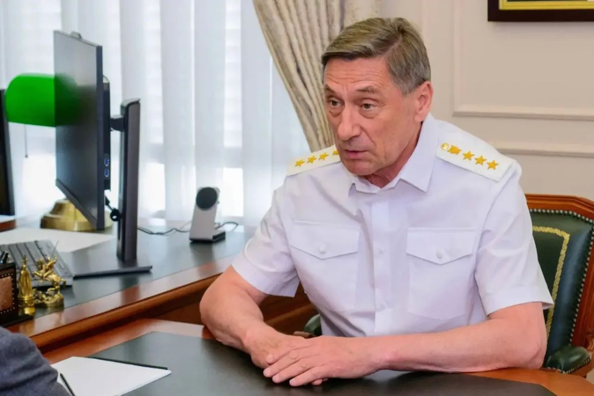 Глава Марий Эл и заместитель генерального прокурора РФ провели рабочую встречу Глава Марий Эл и заместитель генерального прокурора РФ провели рабочую встречу