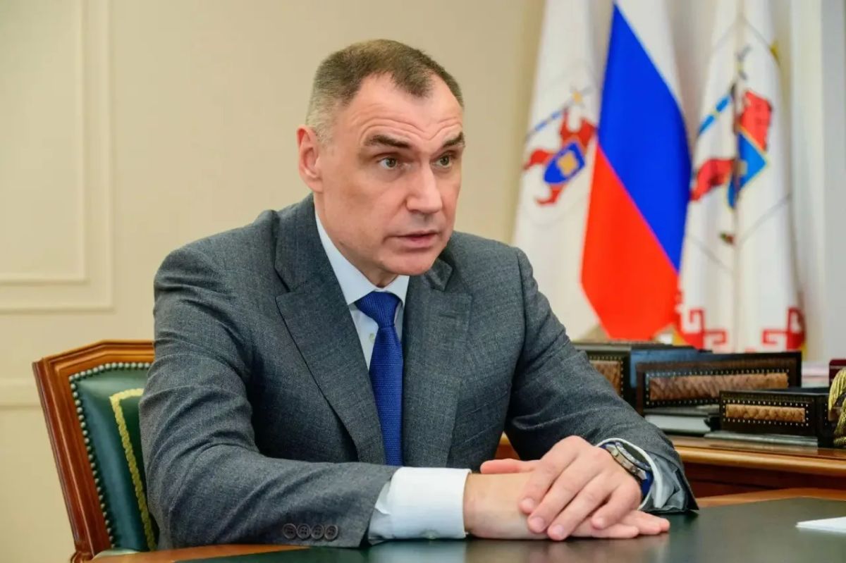 Глава Марий Эл и заместитель генерального прокурора РФ провели рабочую встречу Глава Марий Эл и заместитель генерального прокурора РФ провели рабочую встречу