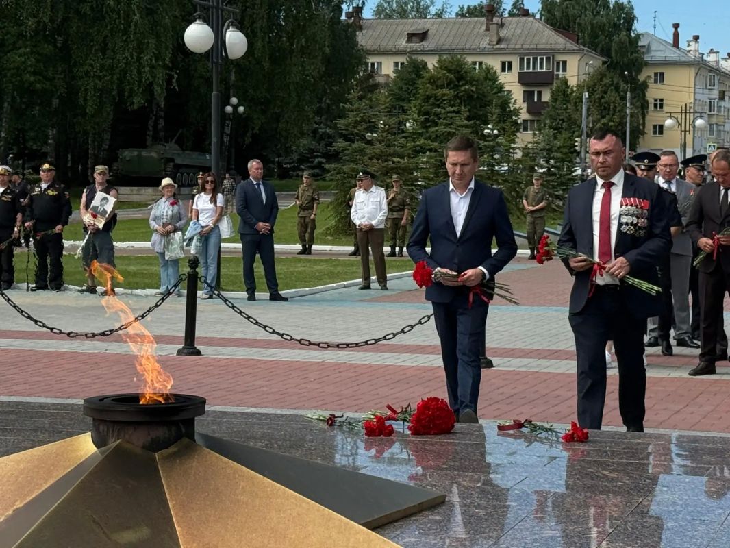 Низкий поклон и уважение ветеранам боевых действий Низкий поклон и уважение ветеранам боевых действий