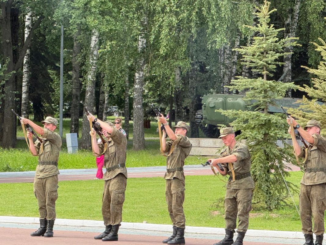 Низкий поклон и уважение ветеранам боевых действий Низкий поклон и уважение ветеранам боевых действий