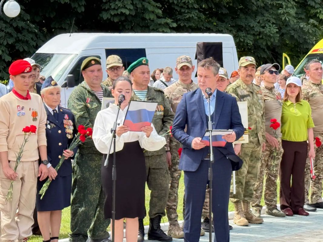 Низкий поклон и уважение ветеранам боевых действий Низкий поклон и уважение ветеранам боевых действий