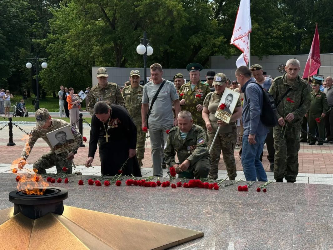 Низкий поклон и уважение ветеранам боевых действий Низкий поклон и уважение ветеранам боевых действий