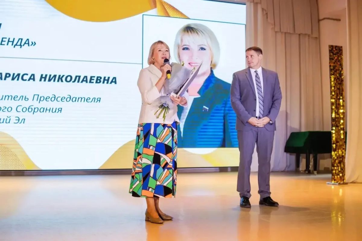 Лариса Яковлева поздравила лауреатов премии «Опора республики» Лариса Яковлева поздравила лауреатов премии «Опора республики»
