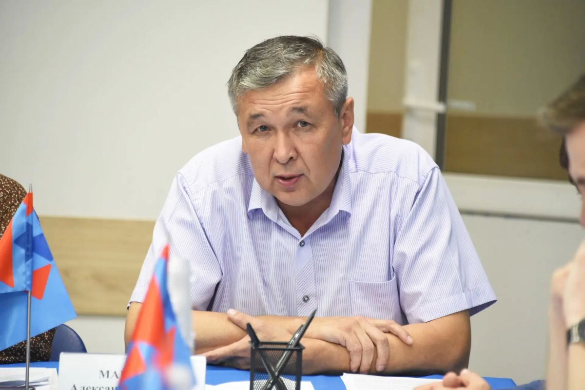 Депутаты Государственного Собрания обсудили реализацию мер поддержки семей в соответствии с Корпоративным демографическим стандартом Депутаты Государственного Собрания обсудили реализацию мер поддержки семей в соответствии с Корпоративным демографическим стандартом