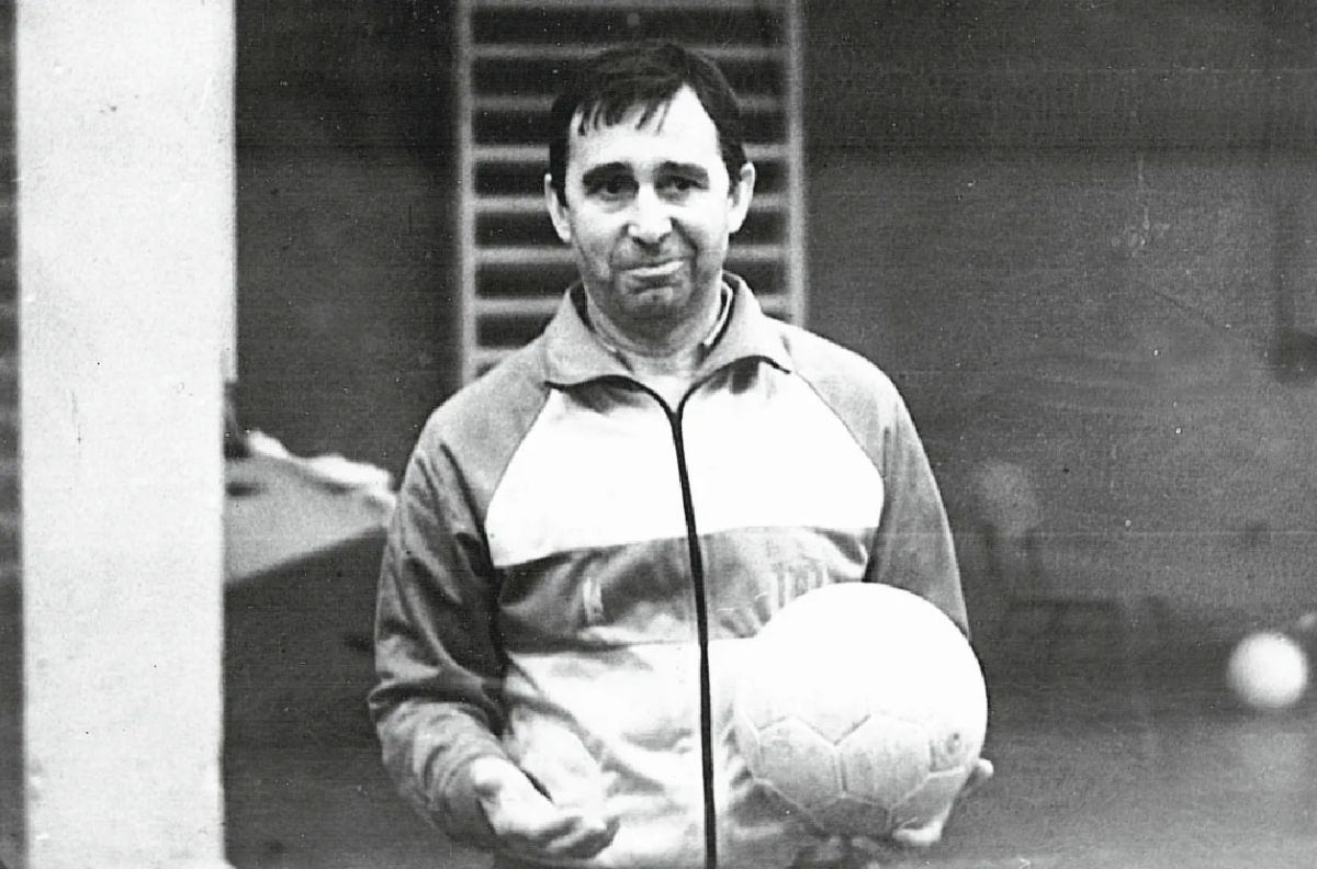В 1977 году футбольный тренер из Йошкар-Олы попал в первый набор Высшей школы тренеров