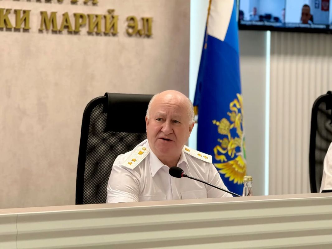 Под председательством прокурора Республики Марий Эл Илдуса Нафикова состоялось заседание коллегии, посвященное итогам работы ведомства в первом полугодии 2026 года и задачам по укреплению законности и правопорядка на текущий... Под председательством прокурора Республики Марий Эл Илдуса Нафикова состоялось заседание коллегии, посвященное итогам работы ведомства в первом полугодии 2026 года и задачам по укреплению законности и правопорядка на текущий...