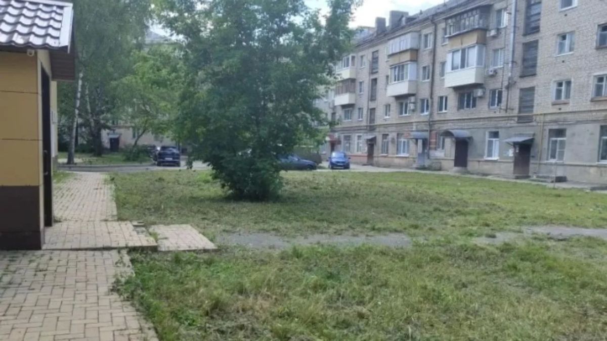 После обращения в госпаблик привели в порядок территорию у бульвара в Йошкар-Оле