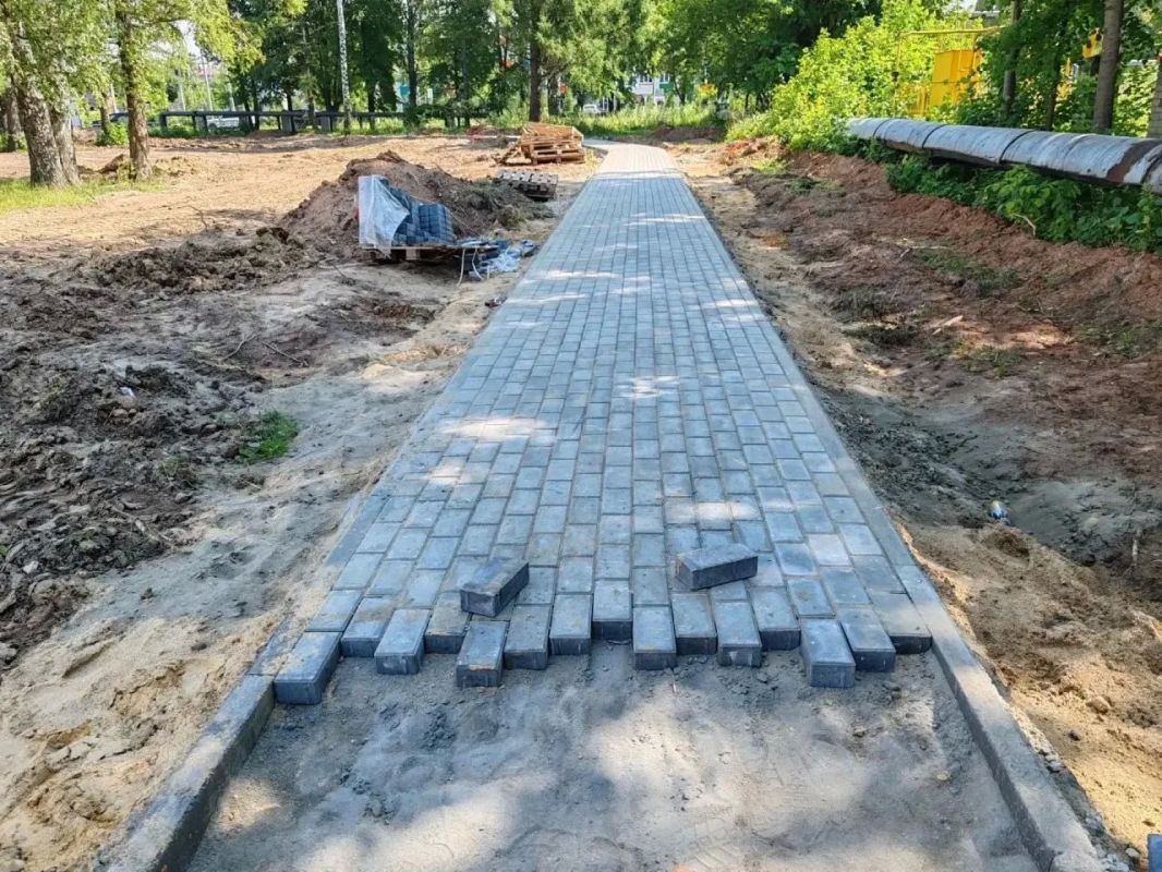 До конца лета в пригороде Йошкар-Олы появится новая спортплощадка До конца лета в пригороде Йошкар-Олы появится новая спортплощадка