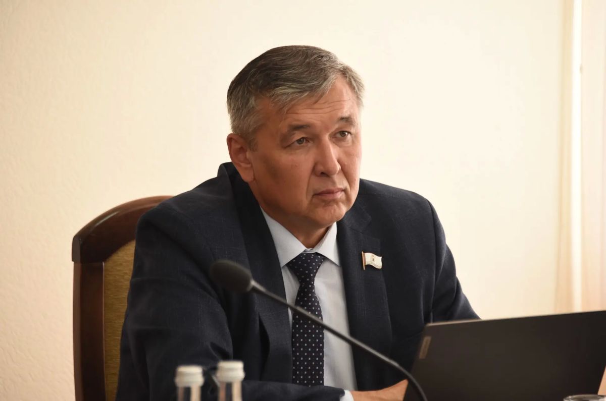Президиум утвердил проект повестки восемнадцатой сессии из 20 вопросов Президиум утвердил проект повестки восемнадцатой сессии из 20 вопросов