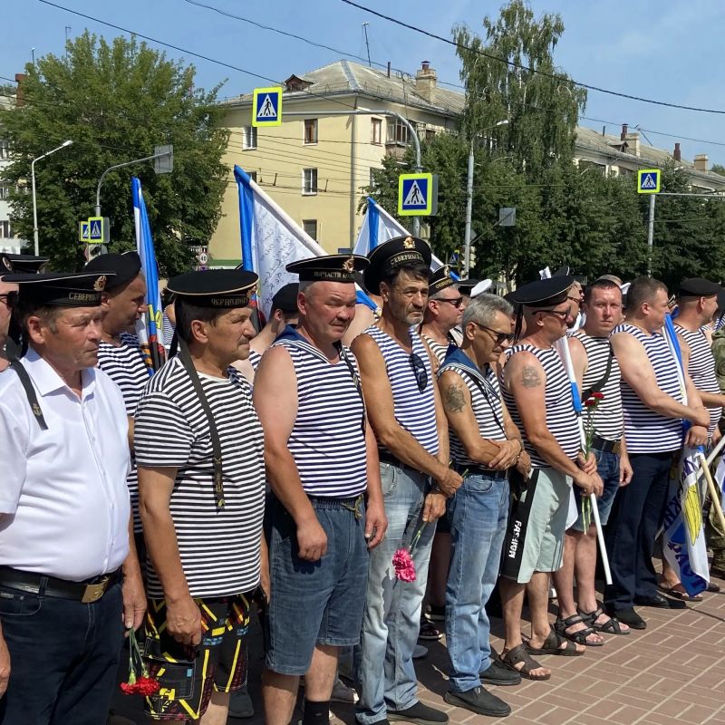 С Днем Военно-морского флота России! С Днем Военно-морского флота России!