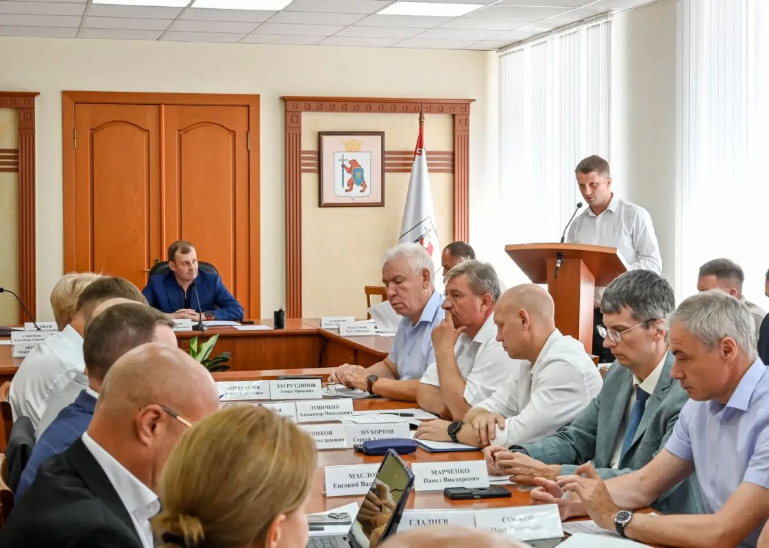 Министр внутренней политики Республики Марий Эл Антон Мирбадалев принял участие в заседании Республиканской межведомственной комиссии по поддержке участников специальной военной операции и членов их семей Министр внутренней политики Республики Марий Эл Антон Мирбадалев принял участие в заседании Республиканской межведомственной комиссии по поддержке участников специальной военной операции и членов их семей