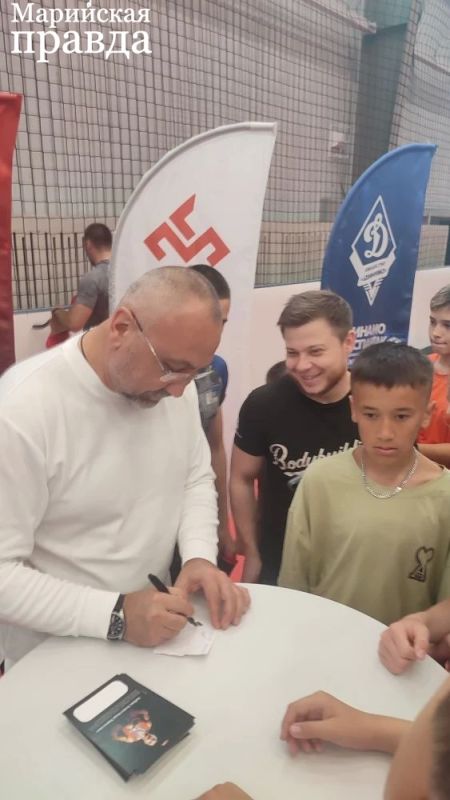 В ФОК №1 Йошкар-Олы сегодня аншлаг В ФОК №1 Йошкар-Олы сегодня аншлаг