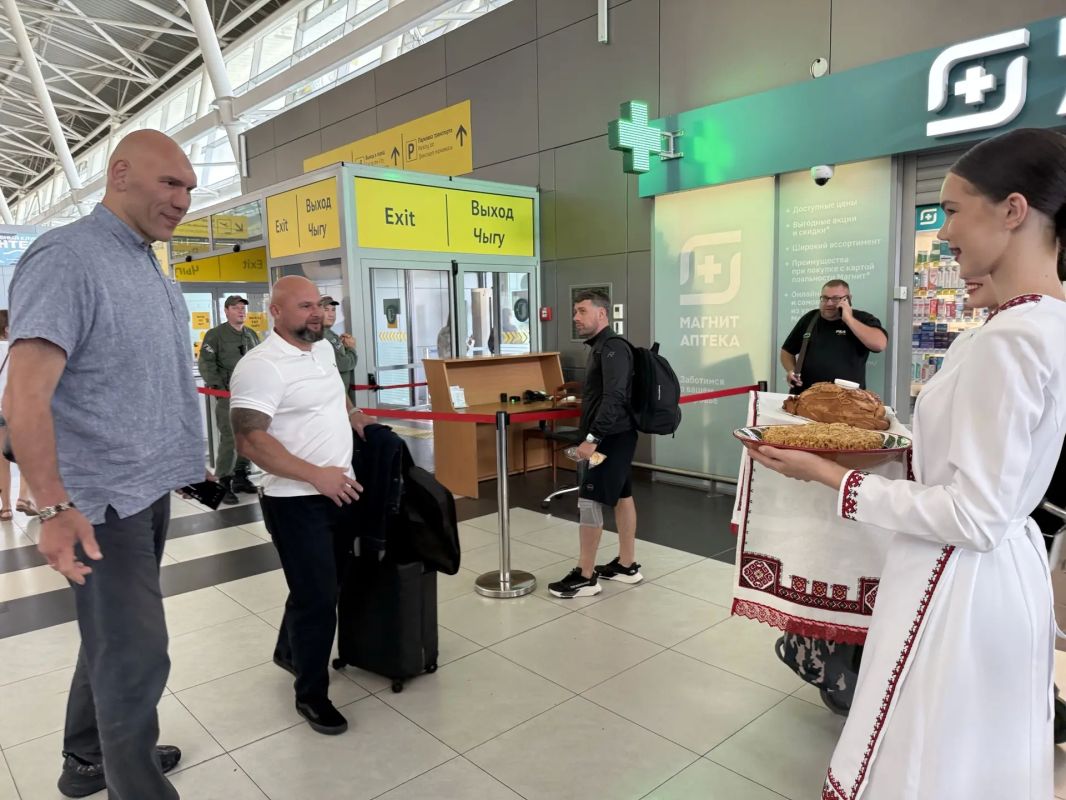 Легенды мирового бокса в Йошкар-Оле! Легенды мирового бокса в Йошкар-Оле!
