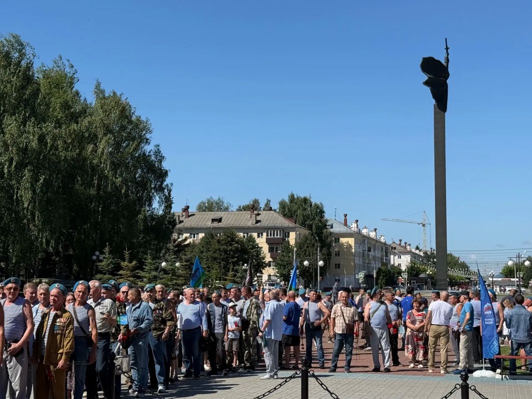 Антон Трудинов: Слава героям «крылатой пехоты» Антон Трудинов: Слава героям «крылатой пехоты»