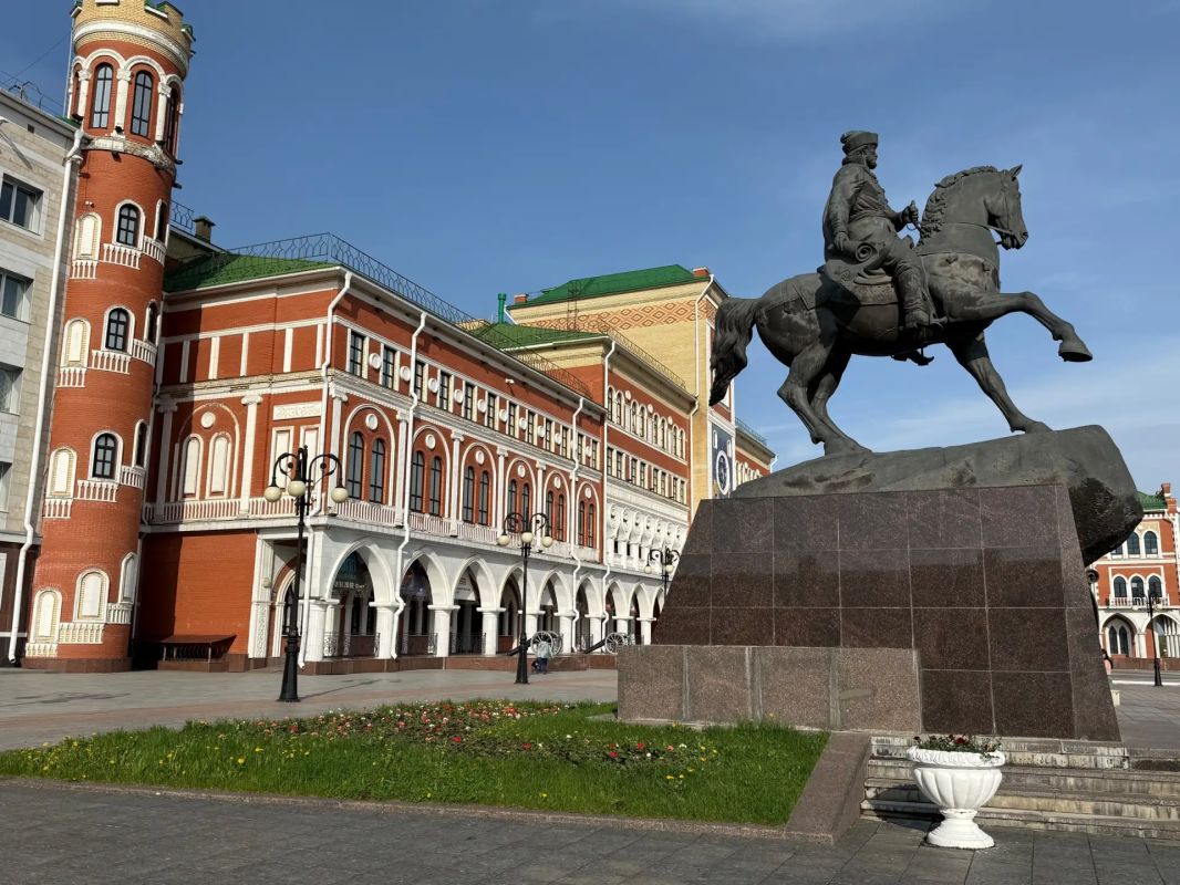 В преддверии Дня рождения нашей любимой Йошкар-Олы мы не только готовимся к празднику, но и обращаемся к истокам её становления и развития В преддверии Дня рождения нашей любимой Йошкар-Олы мы не только готовимся к празднику, но и обращаемся к истокам её становления и развития