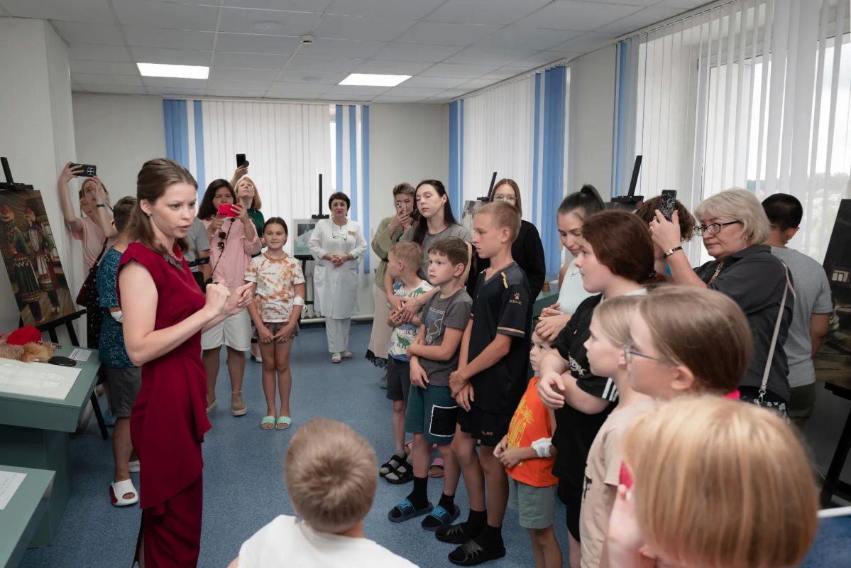 Заместитель Председателя Правительства — министр культуры, печати и по делам национальностей Марий Эл Константин Иванов и министр здравоохранения республики Владимир Гладнев подписали соглашение о сотрудничестве между двумя... Заместитель Председателя Правительства — министр культуры, печати и по делам национальностей Марий Эл Константин Иванов и министр здравоохранения республики Владимир Гладнев подписали соглашение о сотрудничестве между двумя...