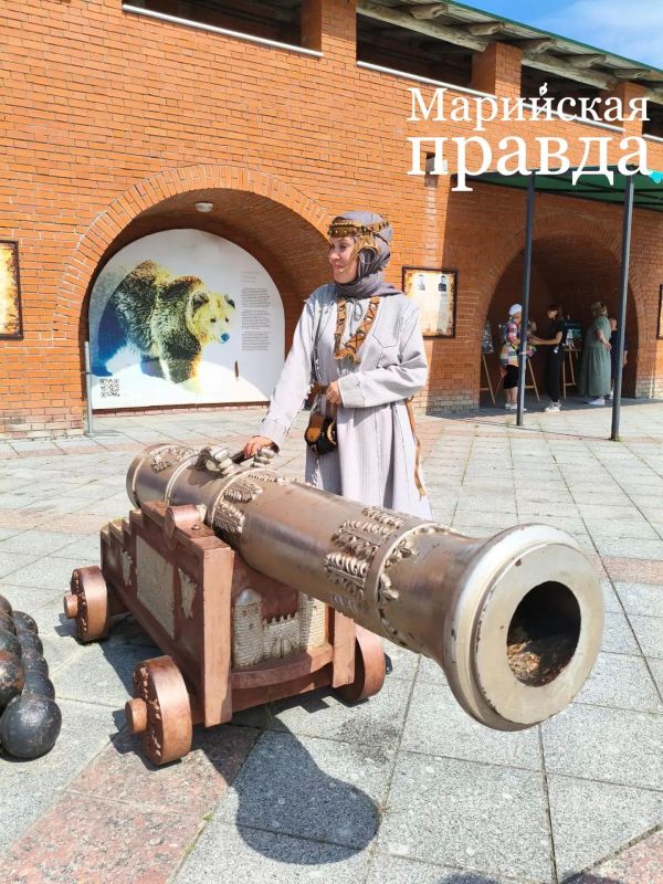 В Йошкар-Оле стартовал Марийский книжный фестиваль В Йошкар-Оле стартовал Марийский книжный фестиваль