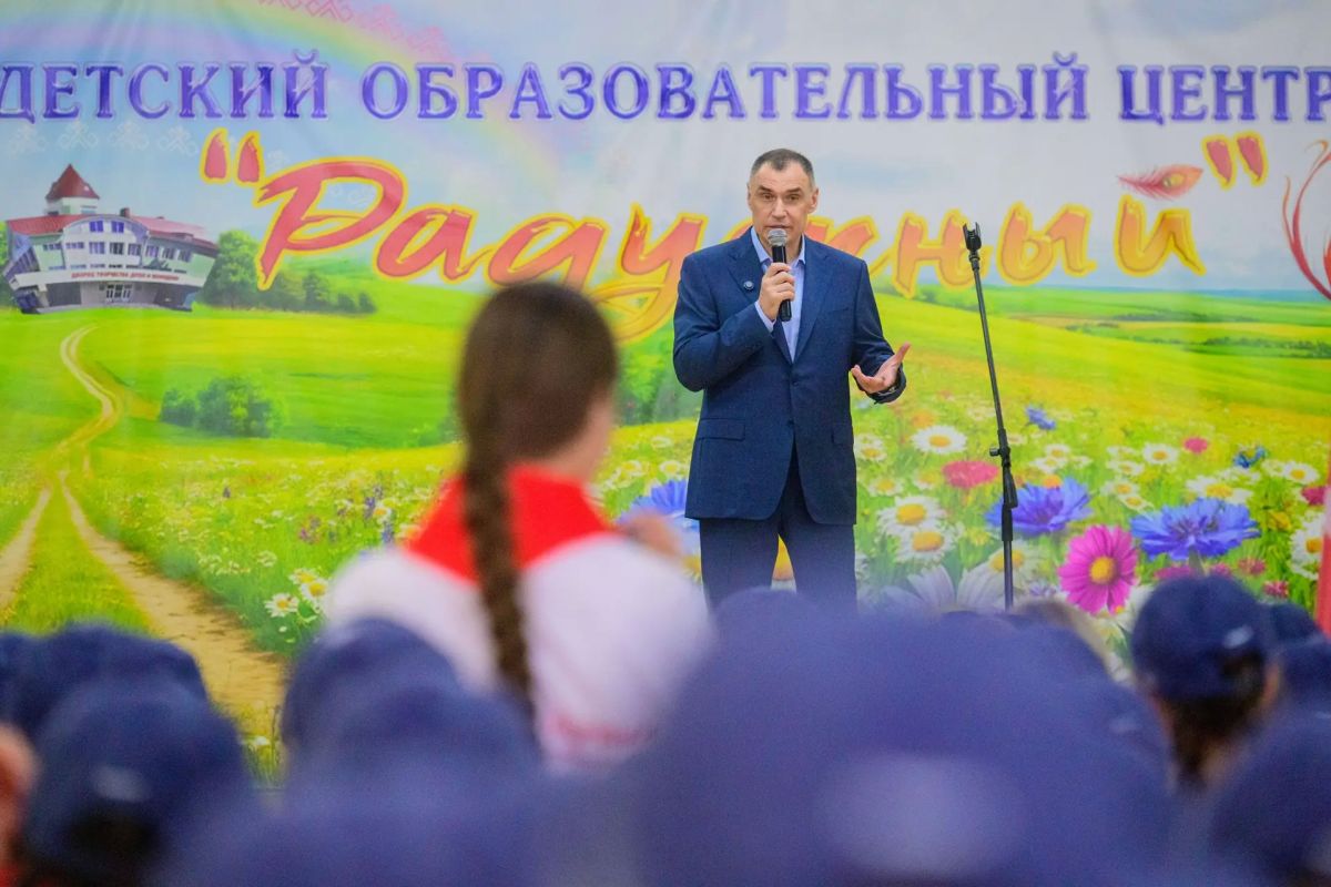 Новые инициативы «Движения Первых» представили Главе региона в обновленном детском центре «Радужный» Новые инициативы «Движения Первых» представили Главе региона в обновленном детском центре «Радужный»