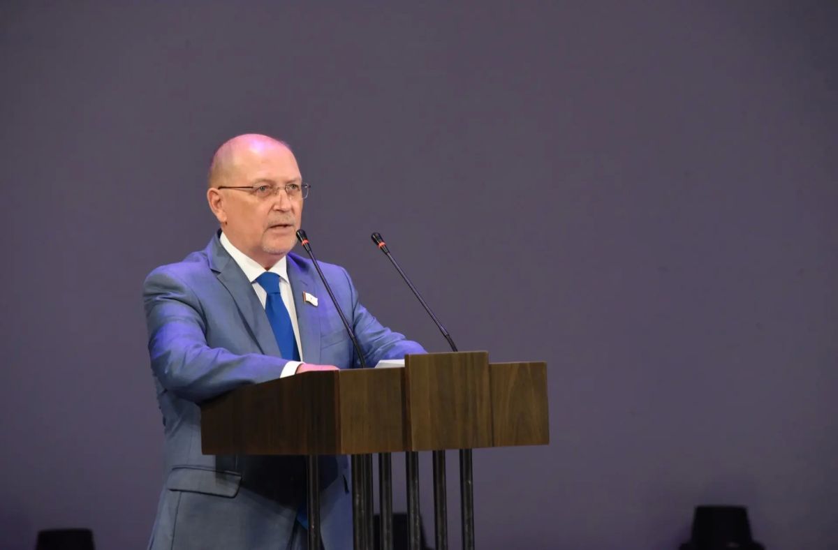 Михаил Васютин: «Современная спортивная инфраструктура должна быть доступна каждому жителю республики» Михаил Васютин: «Современная спортивная инфраструктура должна быть доступна каждому жителю республики»
